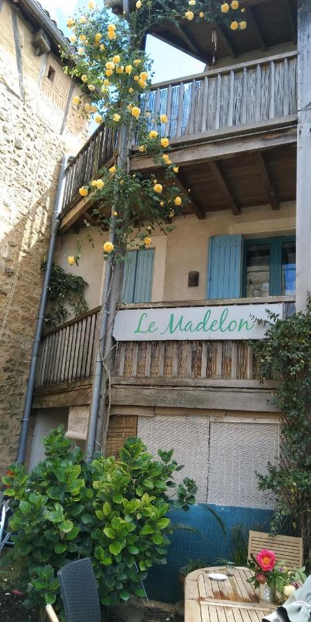 ベルベス Madelon IV Bed & Breakfast エクステリア 写真